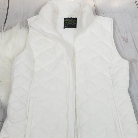 SOLD Tek Gear White Puffer Vest - Picture 5 of 5